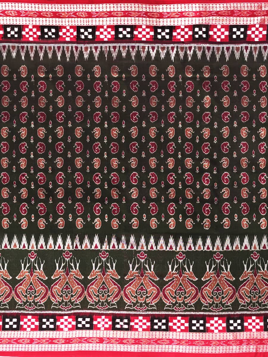 Black Beauty with Maroon Beige Pasapapalli Red Border